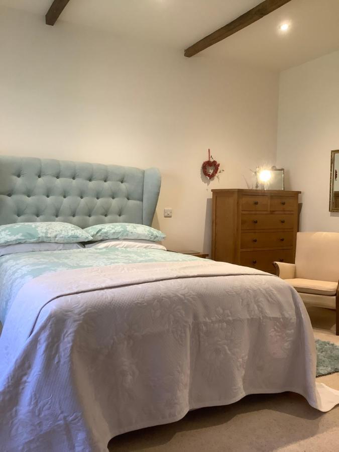 Orchard Cottage, Clematis Cottages, Stamford. Accessible Luxury Home. Exterior photo